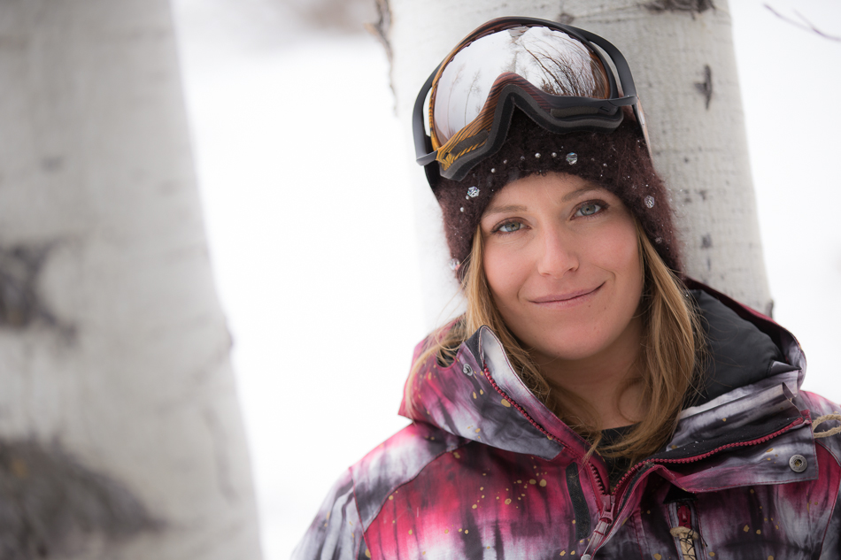 Oakley signs Jamie Anderson to its global women's snowboard team –  Snowboard Magazine