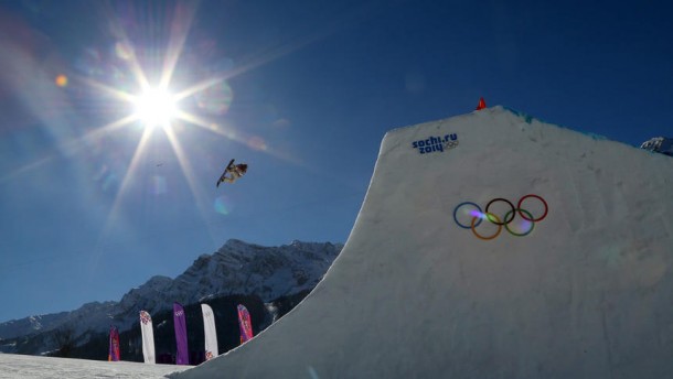 Kotsenburg, winning the first ever Gold medal for Slopestyle Snowboarding | P: Getty Images/NBC