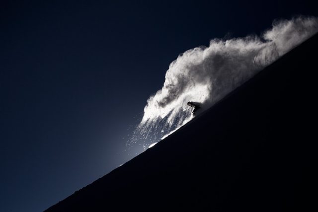 JussiGrznar_Snowboard_arcterx-deep-winter-challenge-for-web