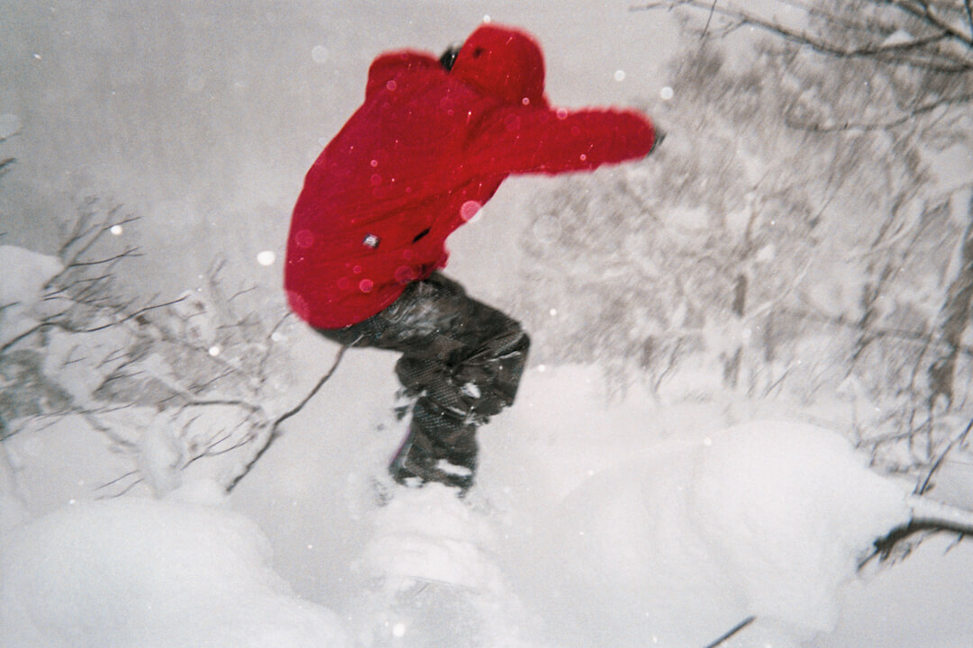 silvano-zeiter-nicolas-muller-honey-ryder-fruition-snowboarding-jp16_dispo_053-copy