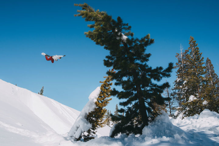 MikkelBang_snowboard-hoodies-featured