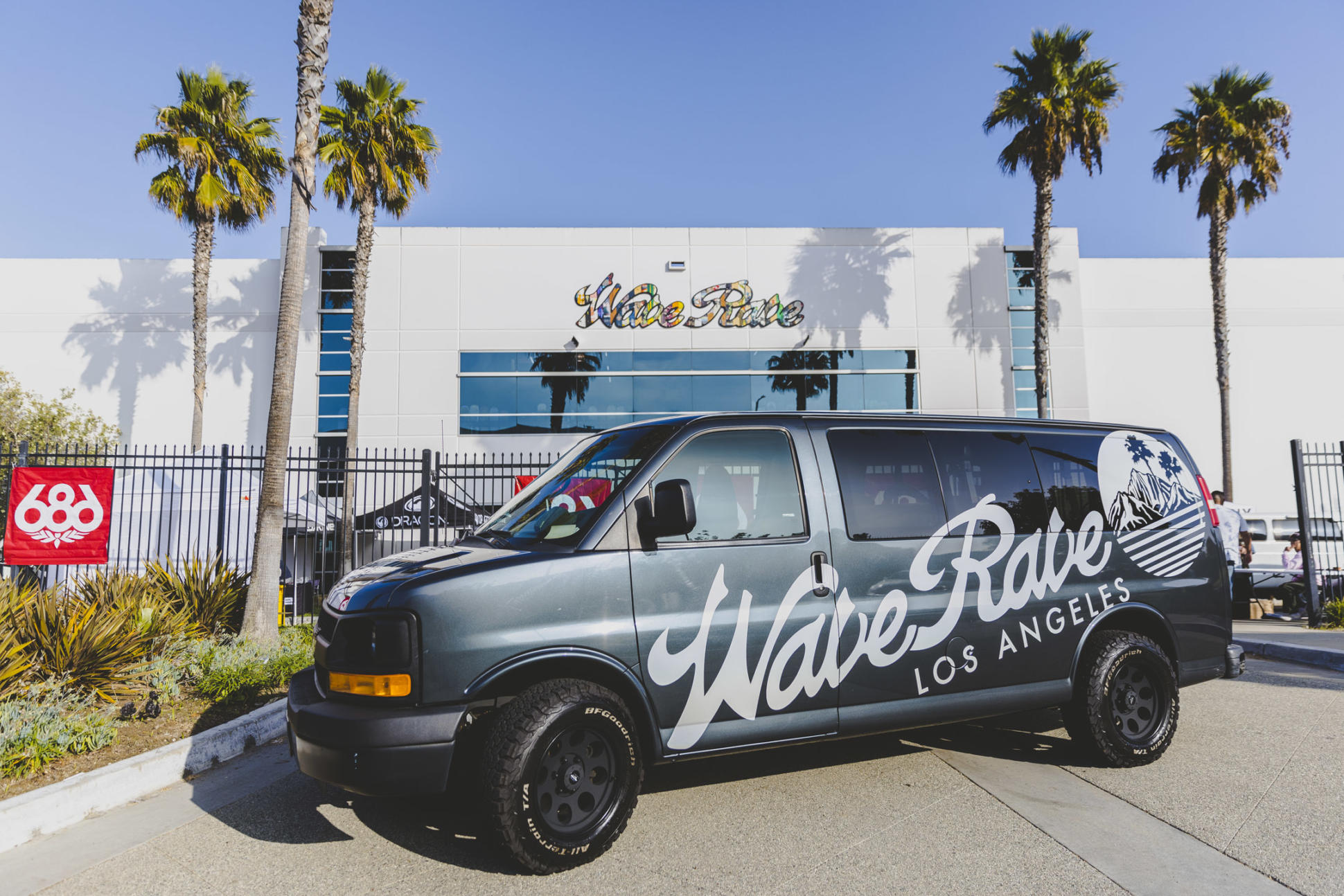 Wave Rave Opens A New Location In Los Angeles – Snowboard Magazine