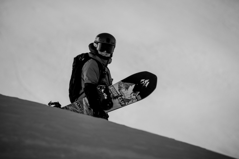 cover bts elena hight aaron blatt snowboard mag photog