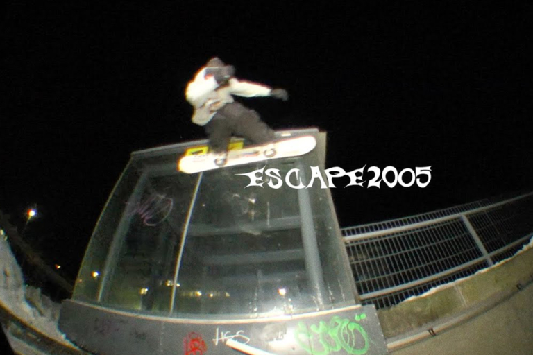 ESCAPE-2005 Snowboarding Movie 2022